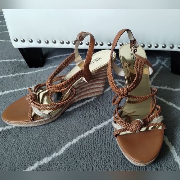Michael Kors Summer Wedge Espadrilles in Box - Picture 9 of 11